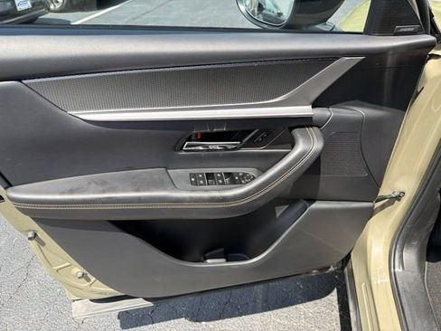 Used 2025 MAZDA CX-70 Plug-In Hybrid w/ Premium Plus AWD/4WD image 14