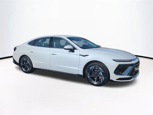 New 2026 Hyundai Sonata SEL image 2
