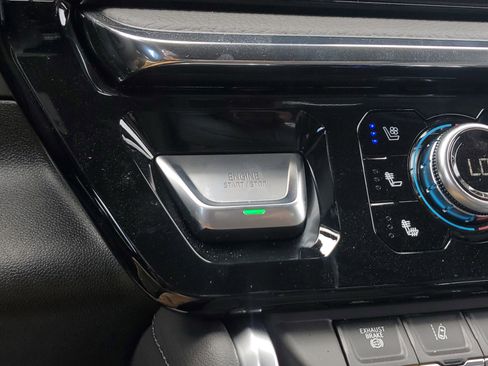 New 2025 GMC Sierra 2500 Denali image 29