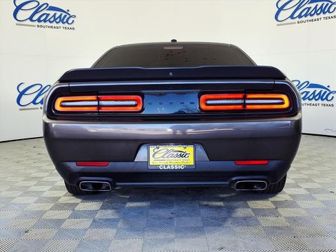Used 2021 Dodge Challenger R/T w/ Blacktop Package image 4