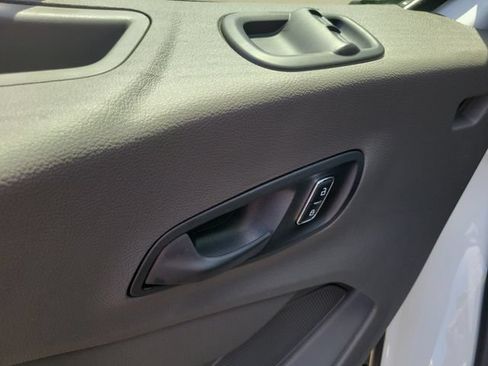 New 2026 Ford Transit 250 148 Medium Roof w/ Load Area Protection Package RWD image 24