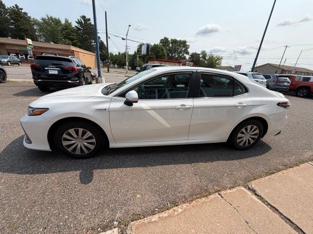 Used 2021 Toyota Camry LE FWD image 4