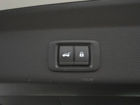 Used 2024 Mitsubishi Outlander SE image 46