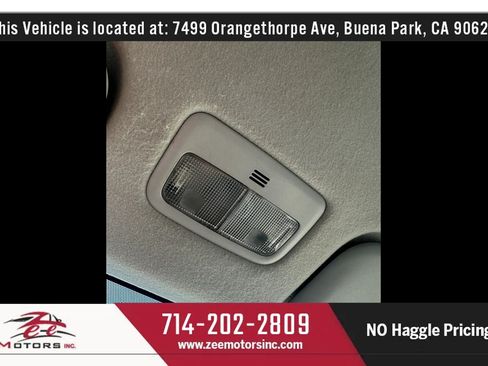 Used 2013 Toyota Corolla LE FWD image 30