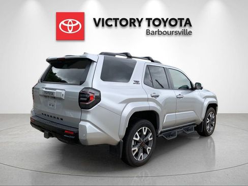 Used 2025 Toyota 4Runner TRD Sport Premium AWD/4WD image 7