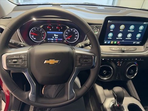 New 2025 Chevrolet Blazer LT w/ Convenience Package image 16