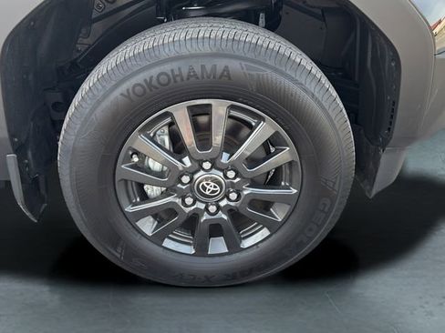 Used 2025 Toyota Land Cruiser 1958 image 9