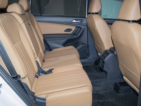 Used 2024 Volkswagen Tiguan SE R-Line image 16