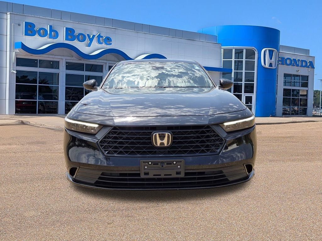 Used 2024 Honda Accord Sport image 2