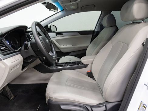 Used 2019 Hyundai Sonata SE FWD image 7