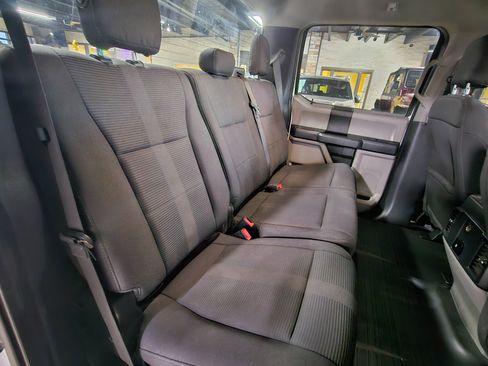 Used 2018 Ford F150 XL w/ Equipment Group 101A Mid image 10