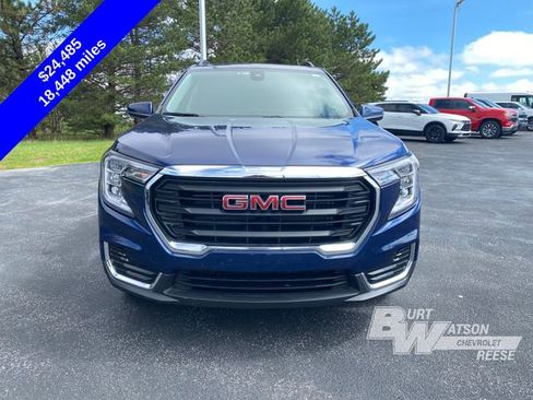 Used 2023 GMC Terrain SLE w/ Driver Convenience Package AWD/4WD image 13