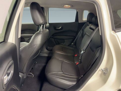 Used 2018 Jeep Compass Latitude w/ Cold Weather Group image 14