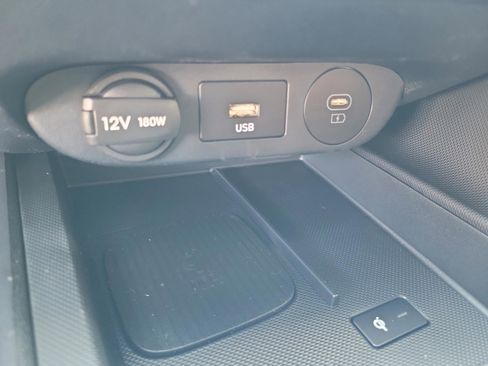 New 2026 Hyundai Elantra Limited image 25