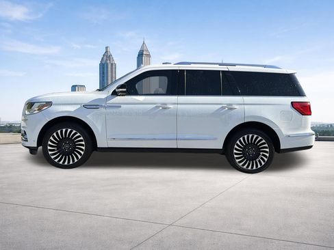 Used 2020 Lincoln Navigator Reserve AWD/4WD image 22