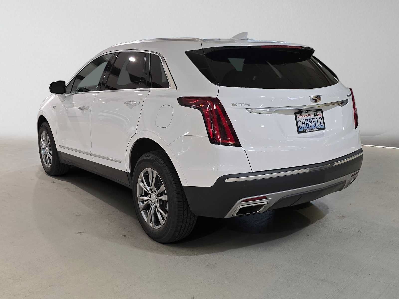 Used 2021 Cadillac XT5 Premium Luxury FWD image 5