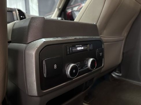 Used 2018 Ford Expedition XLT w/ Equipment Group 202A image 17
