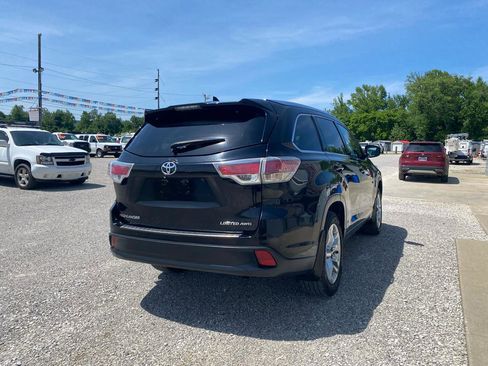 Used 2014 Toyota Highlander Limited Platinum AWD/4WD image 5