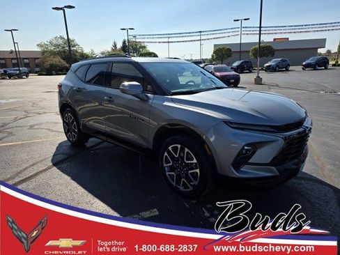 Used 2025 Chevrolet Blazer RS AWD/4WD image 1