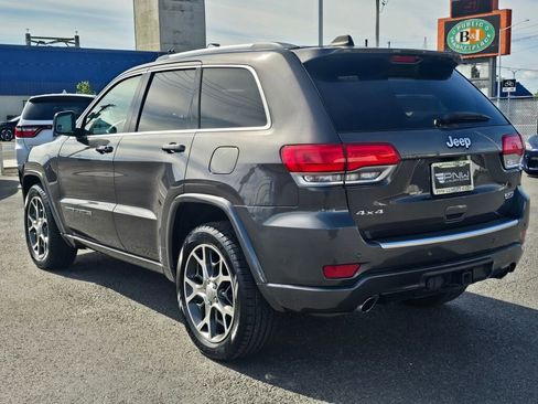 Used 2018 Jeep Grand Cherokee Limited AWD/4WD image 8