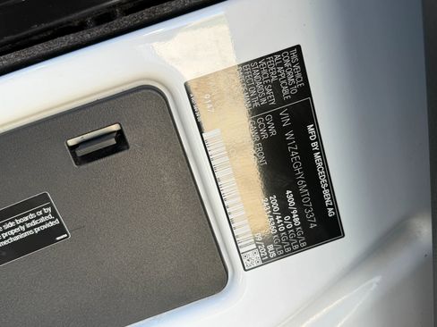Used 2021 Mercedes-Benz Sprinter 2500 w/ Driver Convenience Package image 21