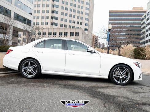 Used 2018 Mercedes-Benz E 300 w/ Premium 1 Package image 8