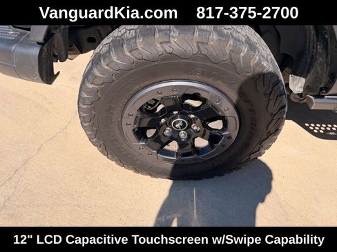 Used 2022 Ford Bronco Badlands image 10