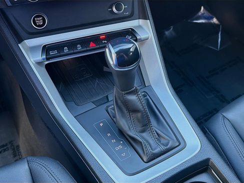 Used 2024 Audi Q3 2.0T Premium image 15