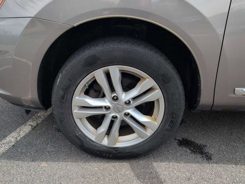 Used 2013 Nissan Rogue SV FWD image 14