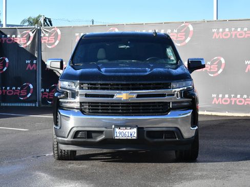 Used 2019 Chevrolet Silverado 1500 LT w/ All-Star Edition image 2