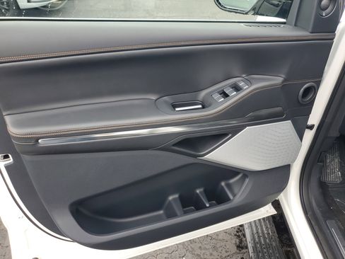 New 2026 Lincoln Navigator L Black Label image 8