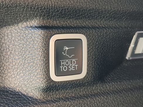 Used 2022 Jeep Grand Cherokee L Summit w/ Advanced Protech Group IV image 39