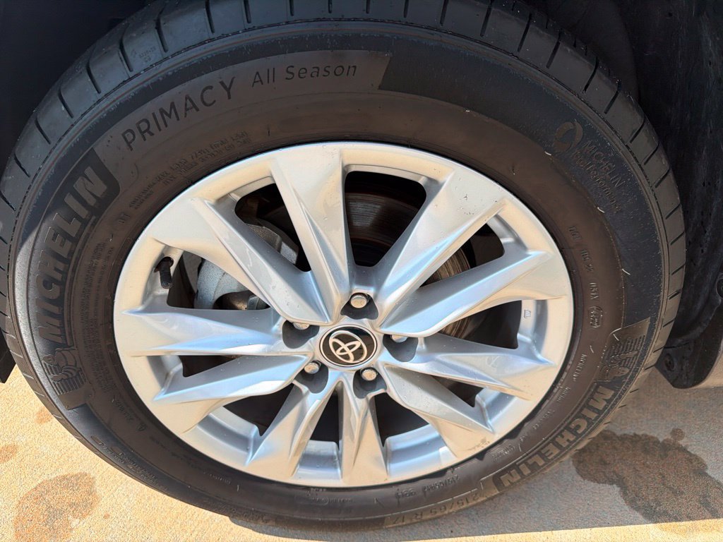 Used 2023 Toyota Corolla Cross LE FWD image 25