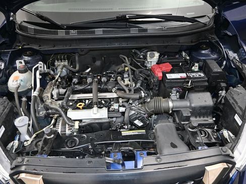 Used 2020 Nissan Kicks SR w/ SR Premium Package FWD image 18