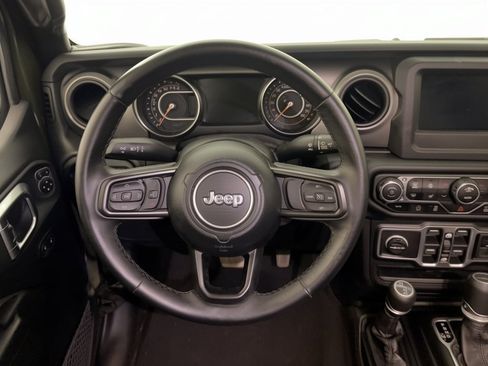 Used 2023 Jeep Gladiator Sport AWD/4WD image 8