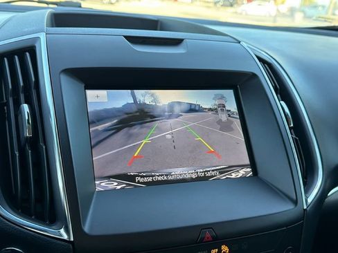 Used 2020 Ford Edge Titanium image 31