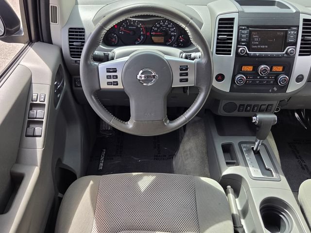 Used 2016 Nissan Frontier SV w/ SV Value Truck Package RWD image 12