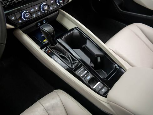 Certified 2025 Honda Accord EX-L image 12