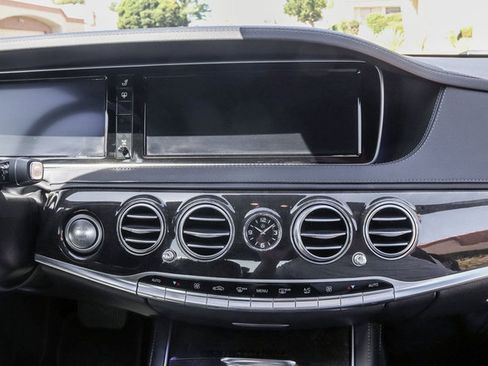 Used 2015 Mercedes-Benz S 550 Sedan image 32