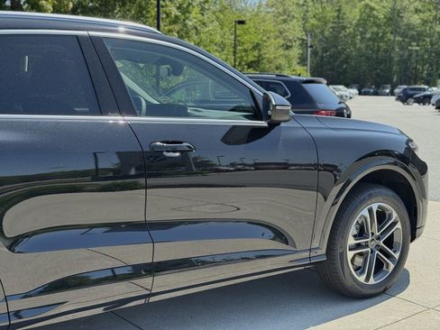 New 2025 Audi Q5 Premium w/ Convenience Package image 9