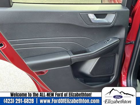 New 2026 Ford Escape ST-Line w/ Tech Pack #1 image 16