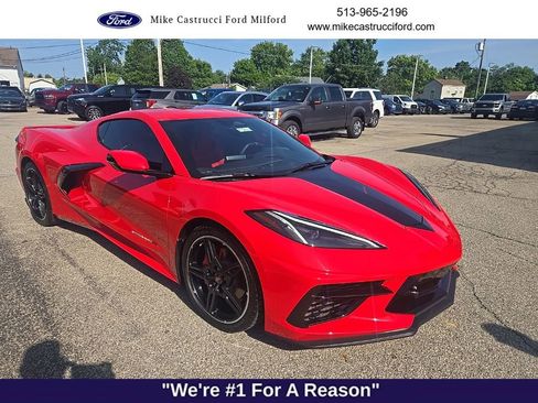 Used 2024 Chevrolet Corvette Stingray Coupe RWD image 3