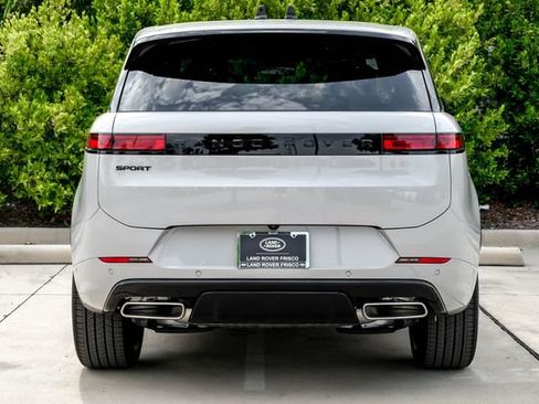 New 2026 Land Rover Range Rover Sport Dynamic SE AWD/4WD image 12