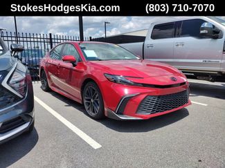 Used 2025 Toyota Camry SE w/ Multimedia Upgrade Package FWD video 1