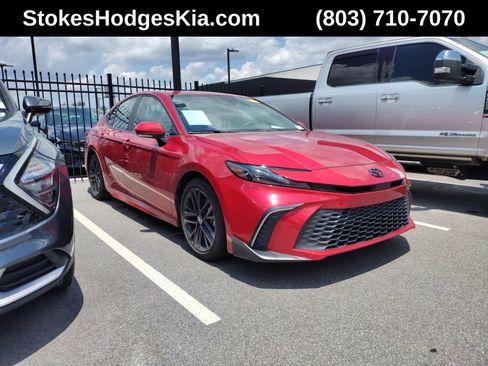 Used 2025 Toyota Camry SE w/ Multimedia Upgrade Package FWD image 1