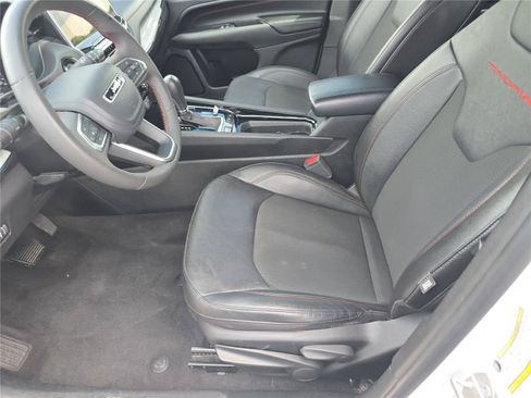 Used 2024 Jeep Compass Trailhawk AWD/4WD image 21