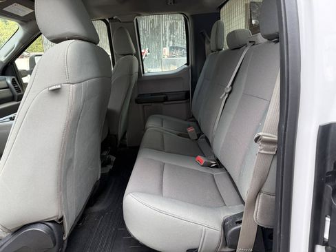 Used 2019 Ford F250 XL w/ Power Equipment Group AWD/4WD image 21