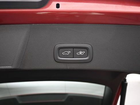 Used 2023 Volvo XC40 B5 Plus w/ Driver Assist Package AWD/4WD image 33