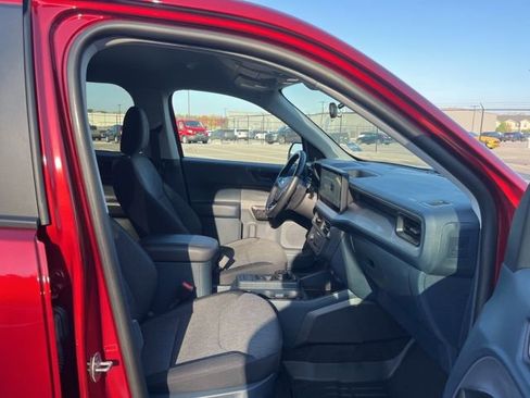 Used 2025 Ford Maverick XLT w/ XLT Luxury Package image 8