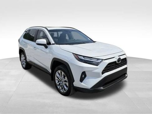Used 2025 Toyota RAV4 XLE Premium FWD image 8